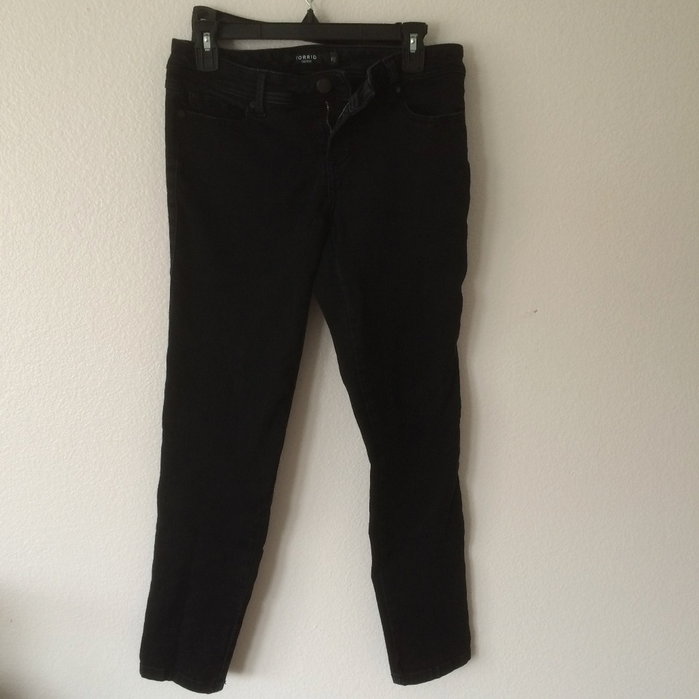 Torrid Skinny Jeans - Black Wash Size 10S